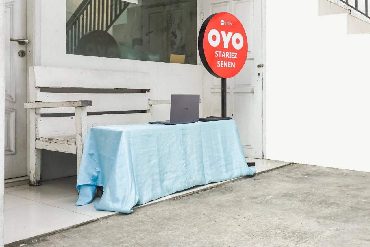 ホテル Super Oyo 91074 Stariez Senen Syariah ジャカルタ エクステリア 写真